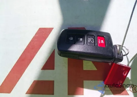 2018 Toyota Rav4 Xle from USA, damaged, VIN JTMWFREV7JD126674